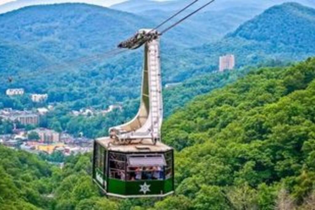 Views & Fireplace - Minutes To Gburg And Ober - Condo Gatlinburg Luaran gambar