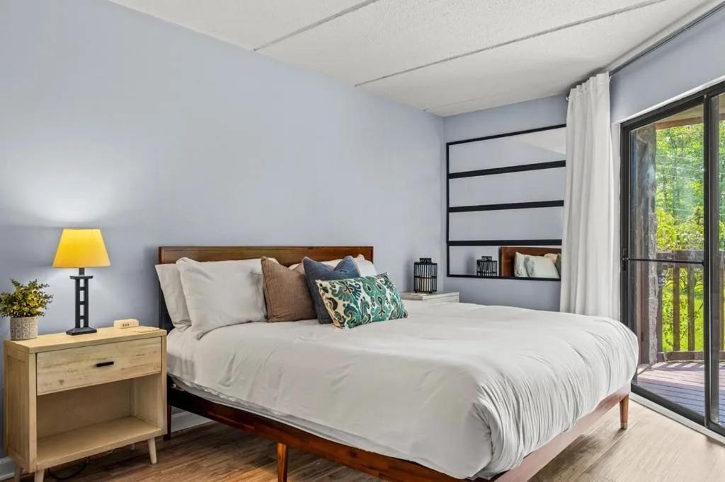 Views & Fireplace - Minutes To Gburg And Ober - Condo Gatlinburg Luaran gambar