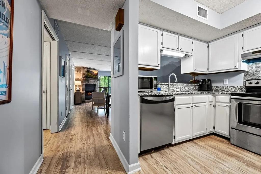 Views & Fireplace - Minutes To Gburg And Ober - Condo Gatlinburg Luaran gambar
